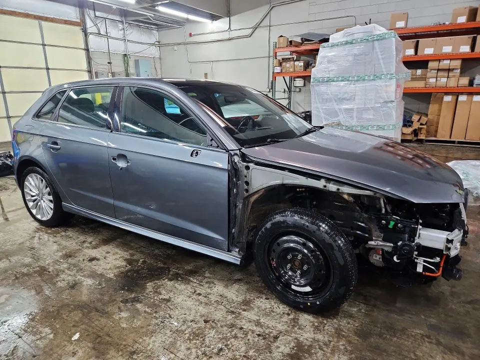 2016 AUDI A3 E-TRON PREMIUM  