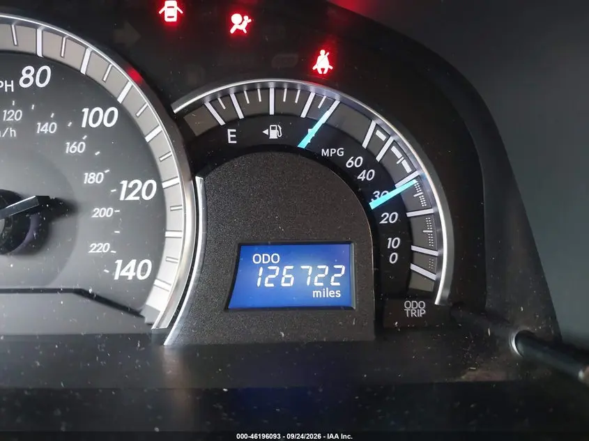 2014 TOYOTA CAMRY SE