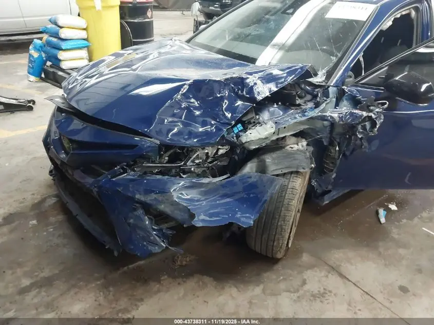 2023 TOYOTA CAMRY SE NIGHTSHADE EDITION