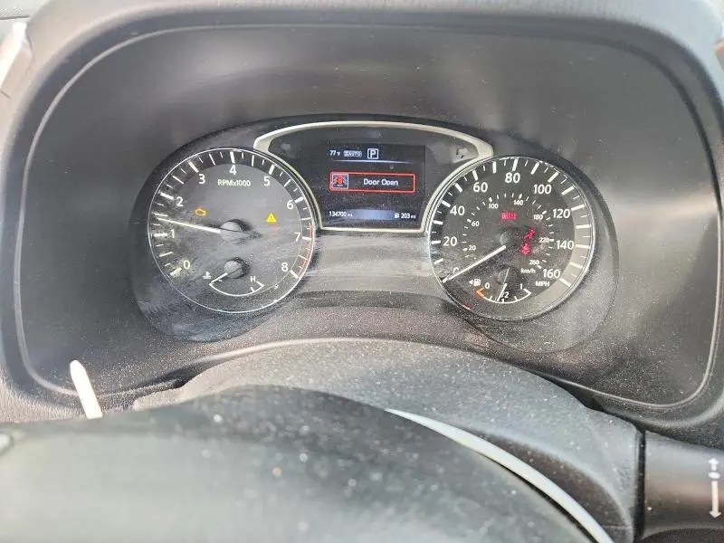 2017 NISSAN PATHFINDER SV  