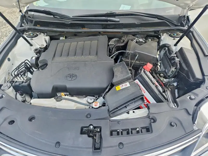 2016 TOYOTA AVALON XLE  