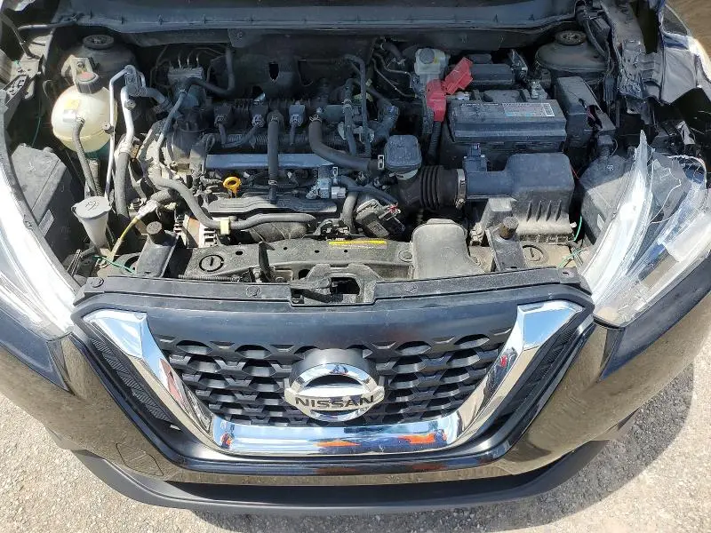 2019 NISSAN KICKS S  