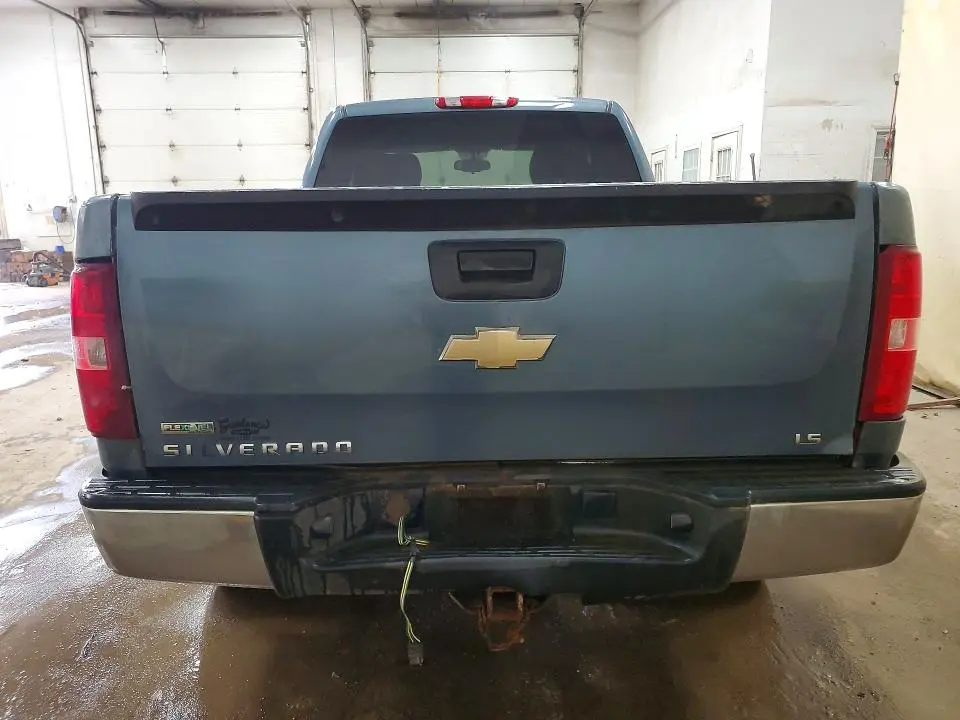 2011 CHEVROLET SILVERADO C1500 LS  