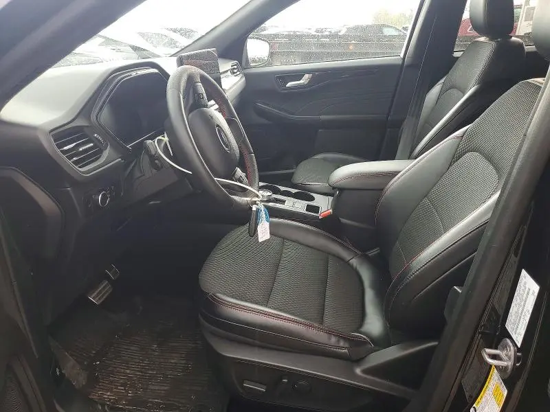 2023 FORD ESCAPE ST LINE  