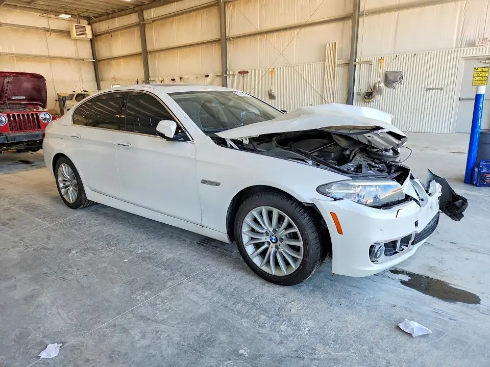 2016 BMW 528 XI  