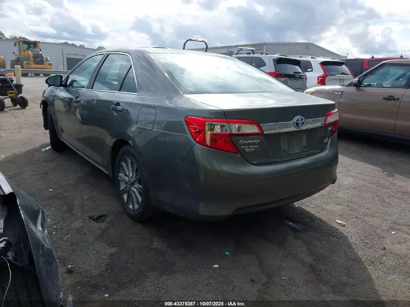 2013 TOYOTA CAMRY HYBRID XLE