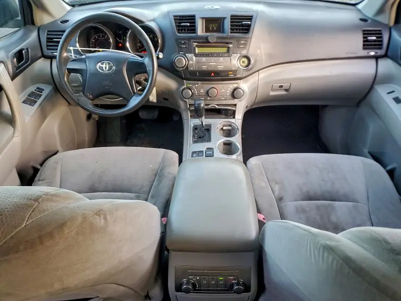 2011 TOYOTA HIGHLANDER BASE  