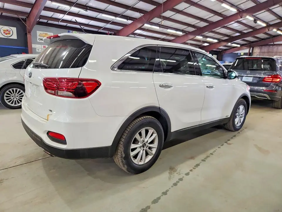 2019 KIA SORENTO LX V6  
