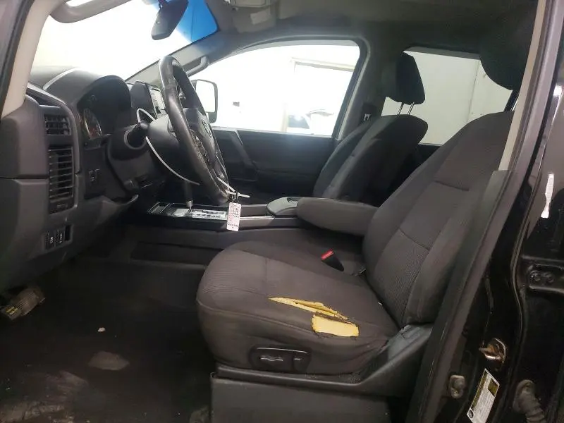 2014 NISSAN TITAN SV  