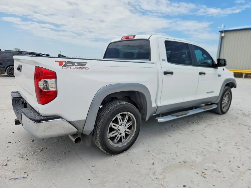 2014 TOYOTA TUNDRA CREWMAX SR5  