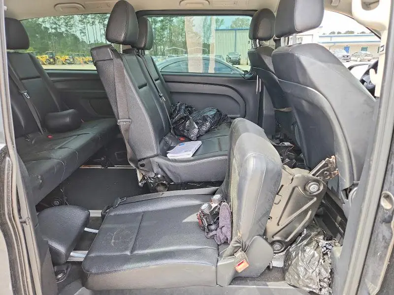 2018 MERCEDES-BENZ METRIS   