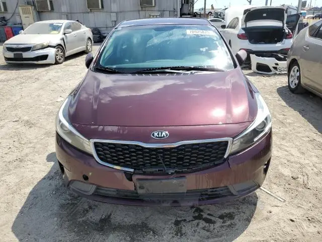 2017 KIA FORTE LX  