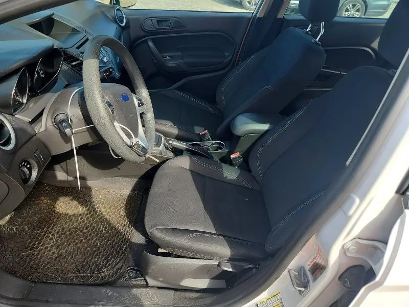 2018 FORD FIESTA SE  
