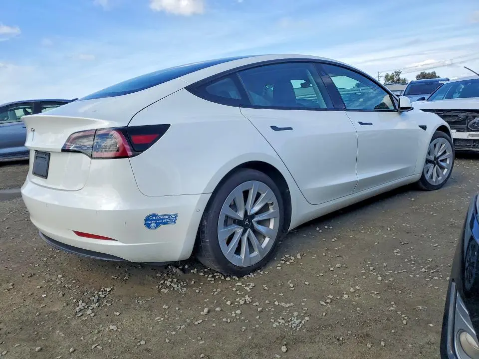 2021 TESLA MODEL 3