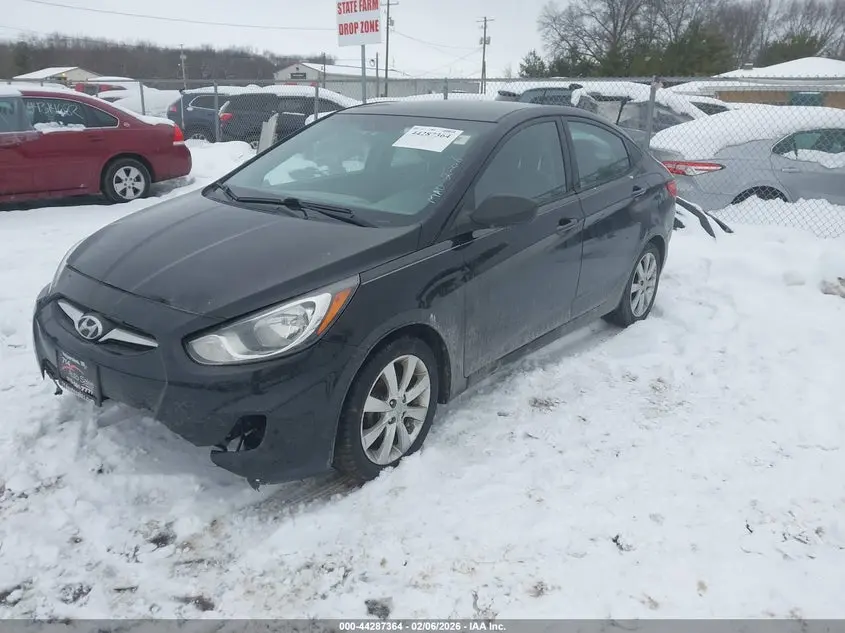 2013 HYUNDAI ACCENT GLS