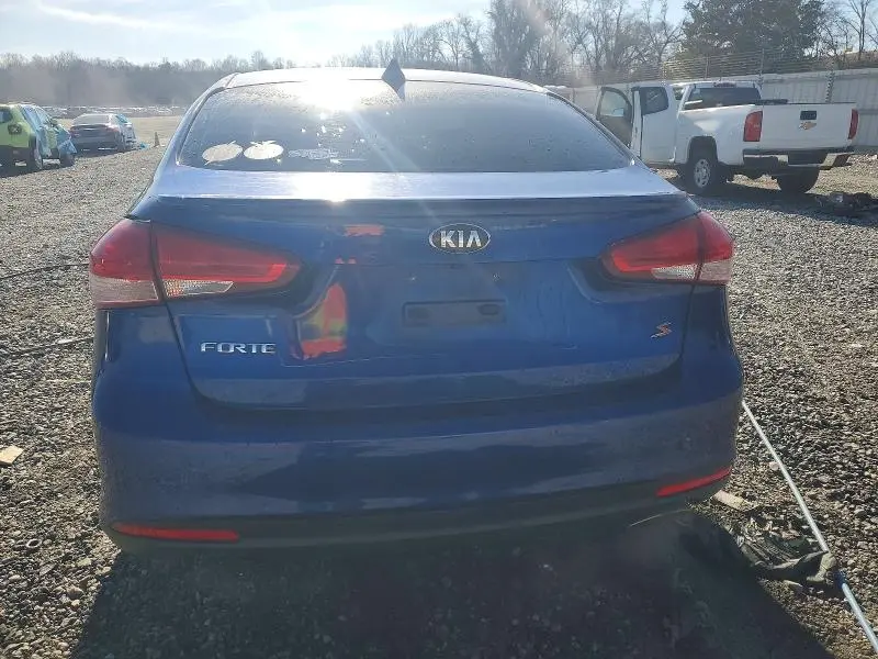 2018 KIA FORTE LX  