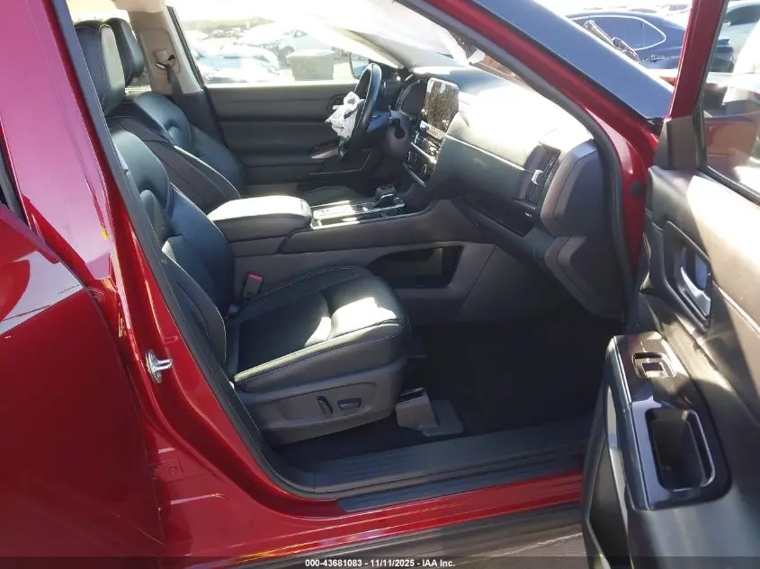 2022 NISSAN PATHFINDER SL 2WD