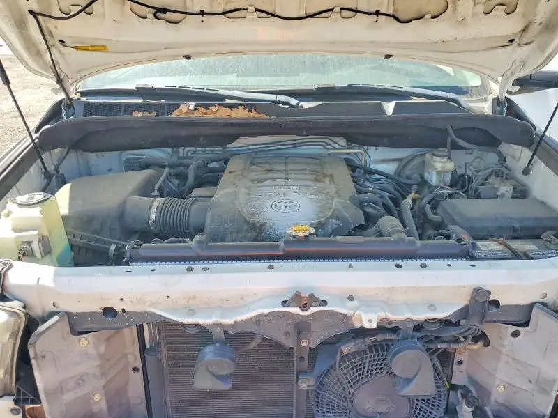2011 TOYOTA SEQUOIA SR5  