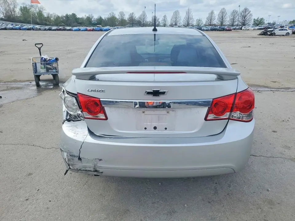 2012 CHEVROLET CRUZE LS  