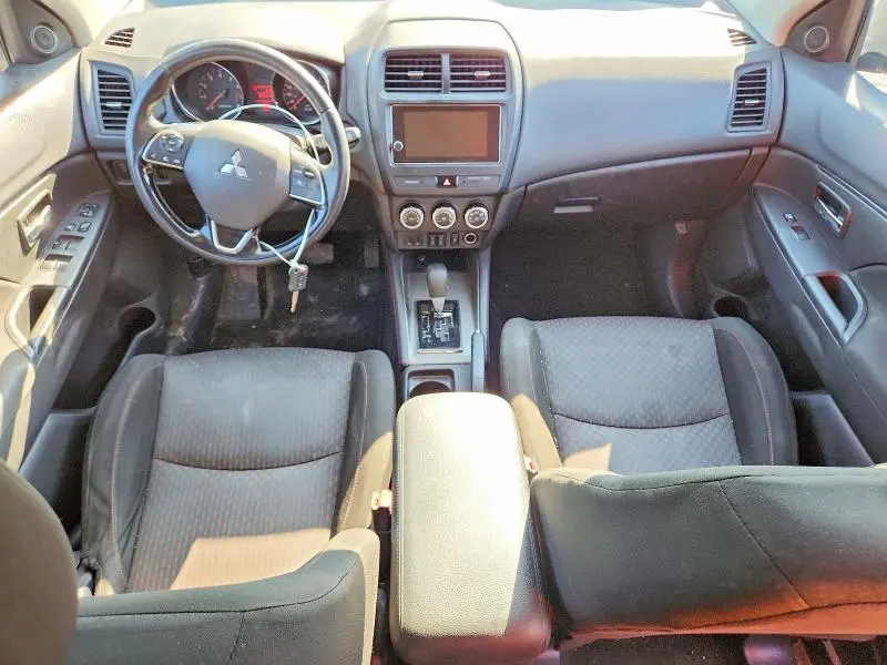 2018 MITSUBISHI RVR SE  