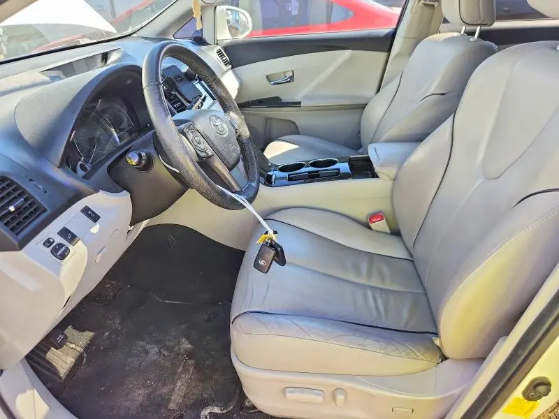 2013 TOYOTA VENZA XLE  