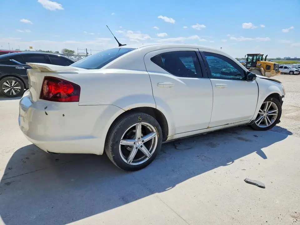2011 DODGE AVENGER MAINSTREET  
