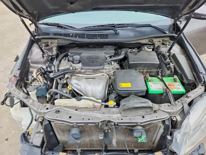 2015 TOYOTA CAMRY SE  