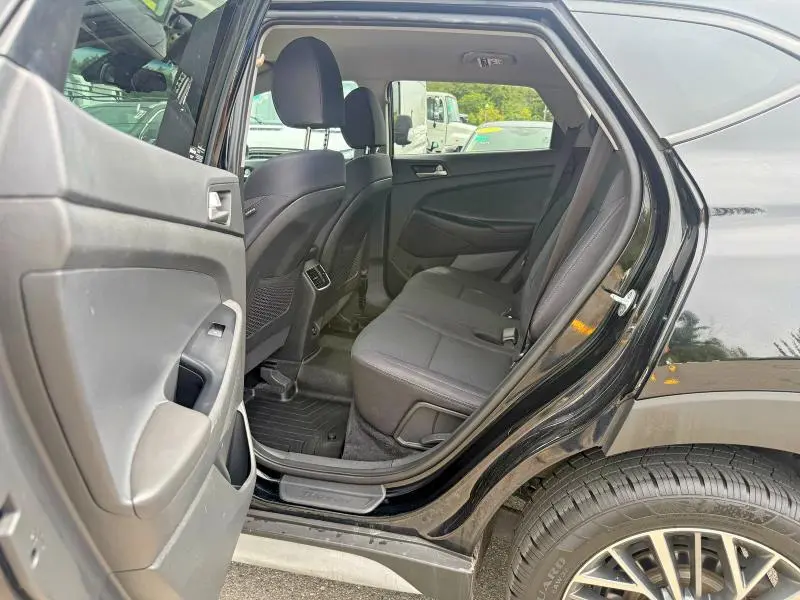 2019 HYUNDAI TUCSON SEL  