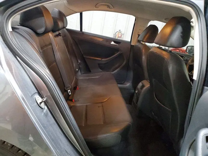 2014 VOLKSWAGEN JETTA SE  