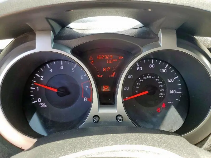 2012 NISSAN JUKE S  