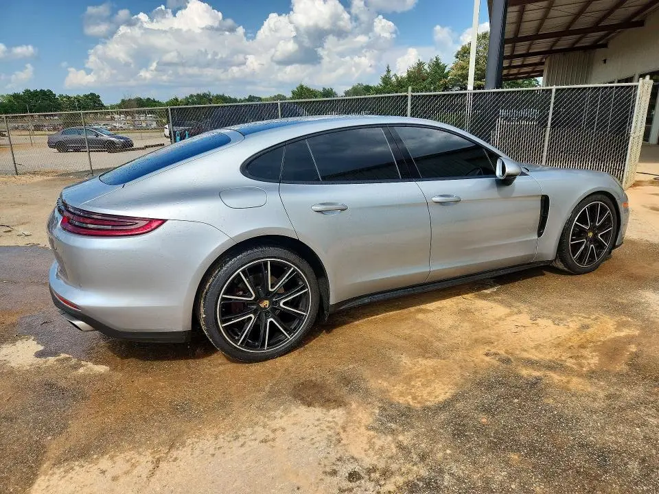 2020 PORSCHE PANAMERA BASE  