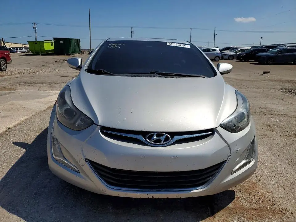 2015 HYUNDAI ELANTRA SE  