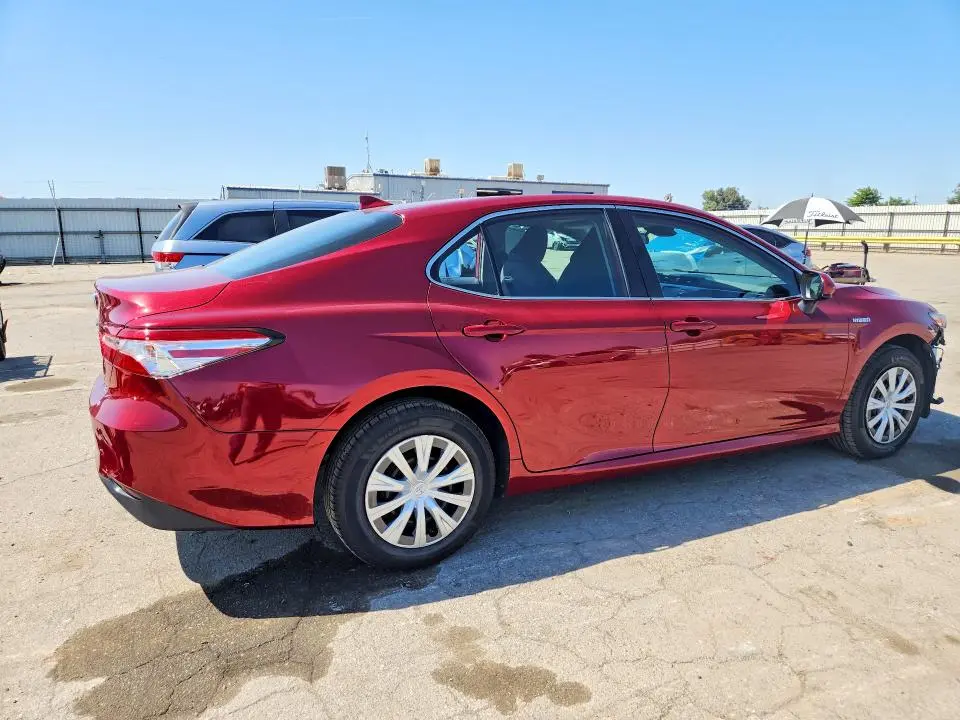 2020 TOYOTA CAMRY LE  