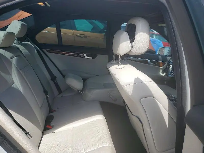 2012 MERCEDES-BENZ C 250  
