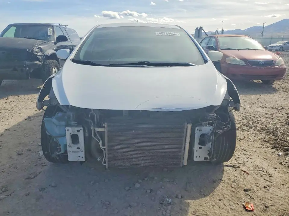 2017 HYUNDAI ELANTRA GT BASE  