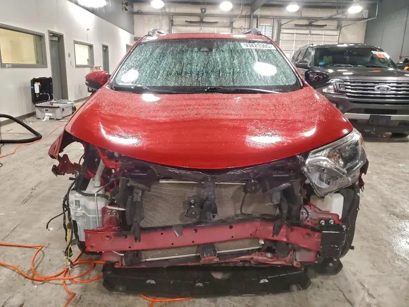 2017 TOYOTA RAV4 XLE  