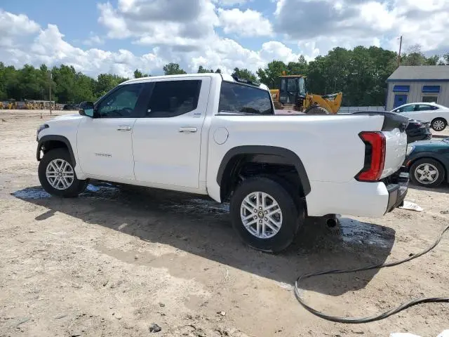 2025 TOYOTA TUNDRA CREWMAX SR  