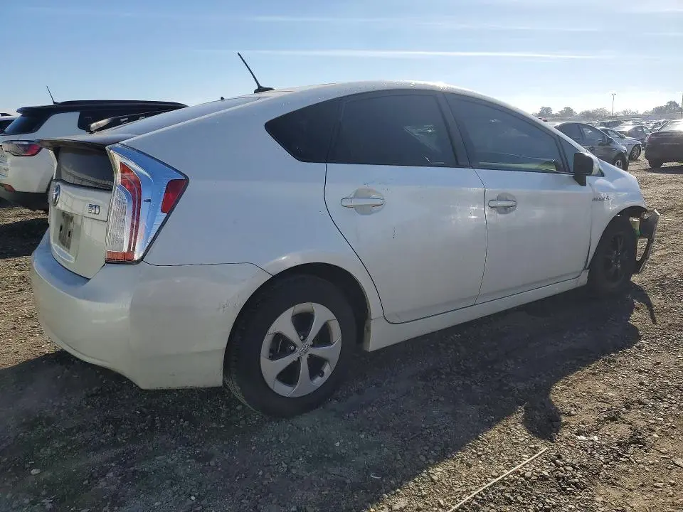2015 TOYOTA PRIUS   