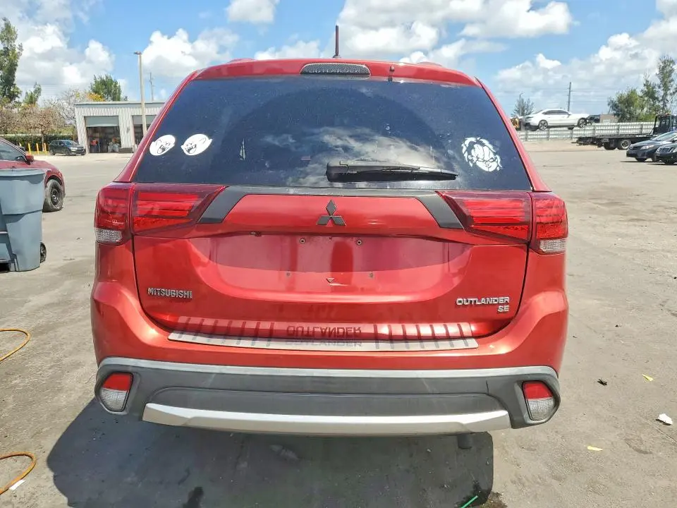 2016 MITSUBISHI OUTLANDER SE  