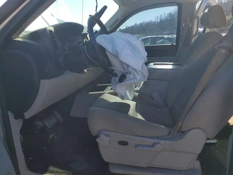 2011 CHEVROLET SILVERADO K1500 LT  