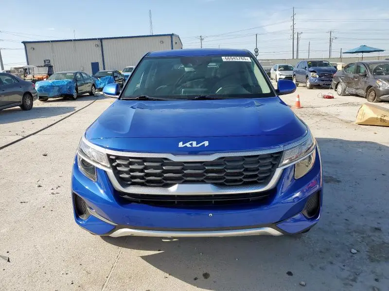 2023 KIA SELTOS LX  