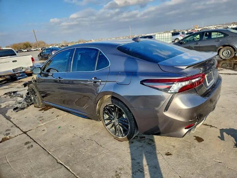 2021 TOYOTA CAMRY XSE  