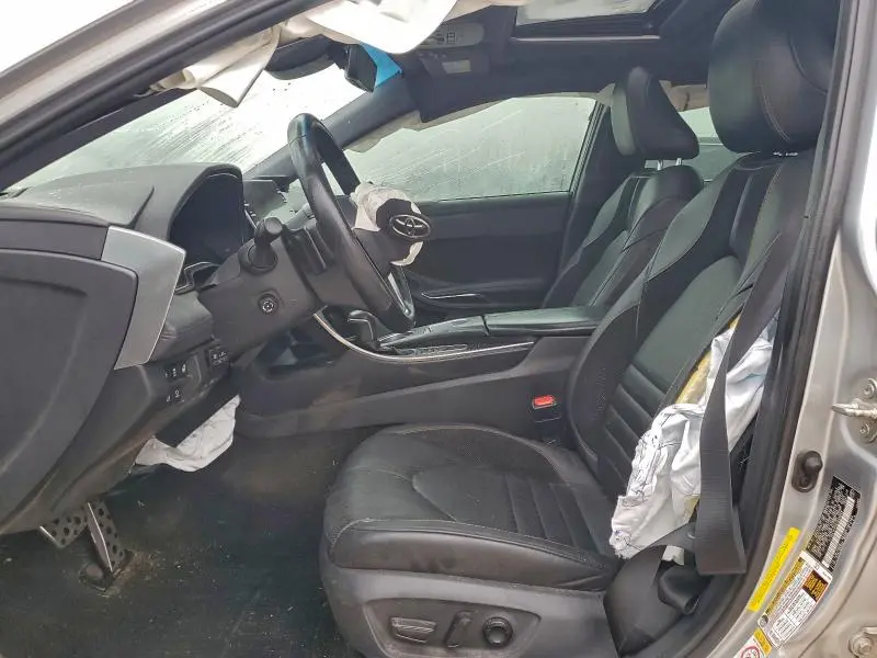 2019 TOYOTA AVALON XLE  