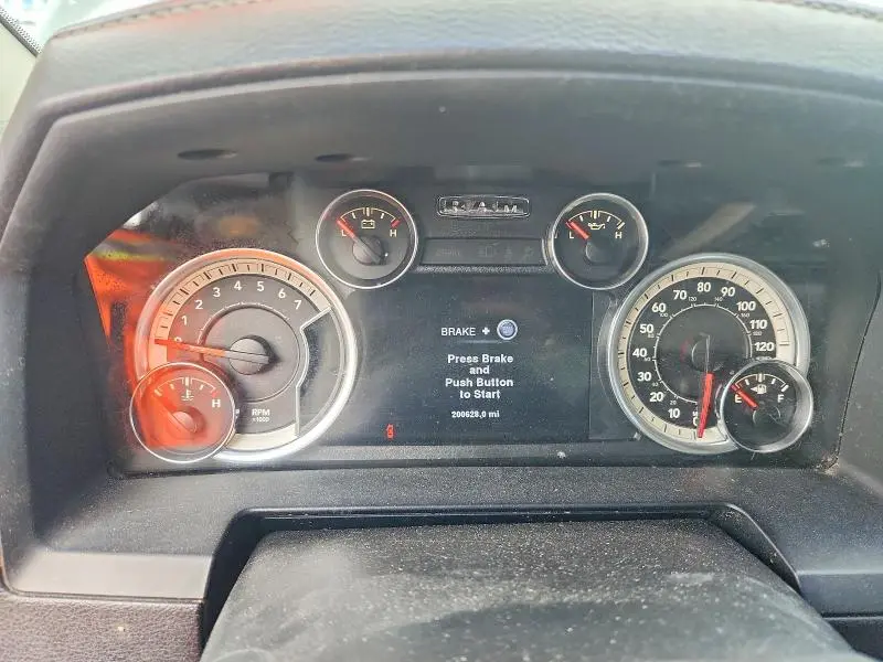 2013 RAM 1500 LARAMIE  