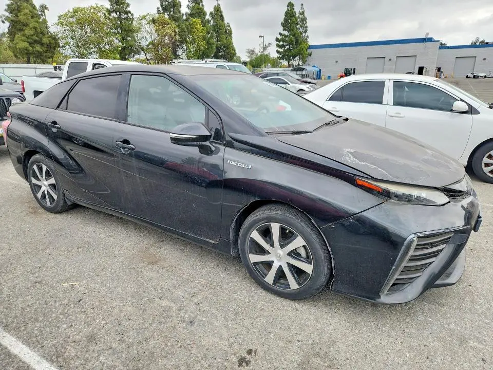 2018 TOYOTA MIRAI BASE  