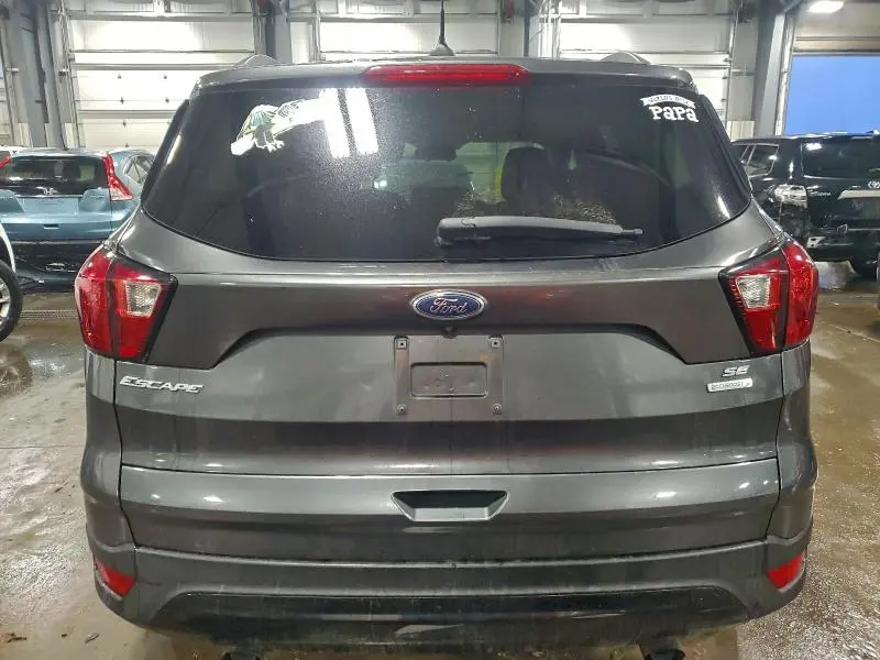2019 FORD ESCAPE SE  