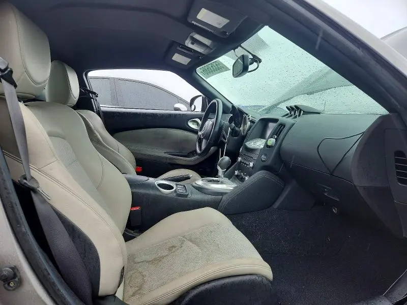 2010 NISSAN 370Z BASE  