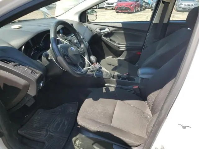 2017 FORD FOCUS SE  