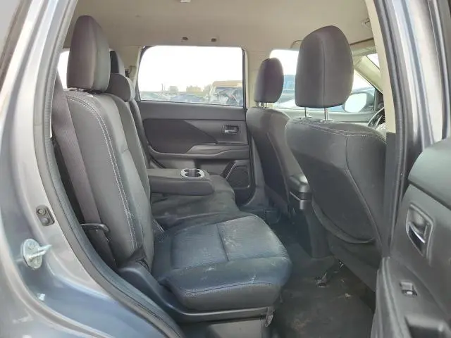 2016 MITSUBISHI OUTLANDER SE