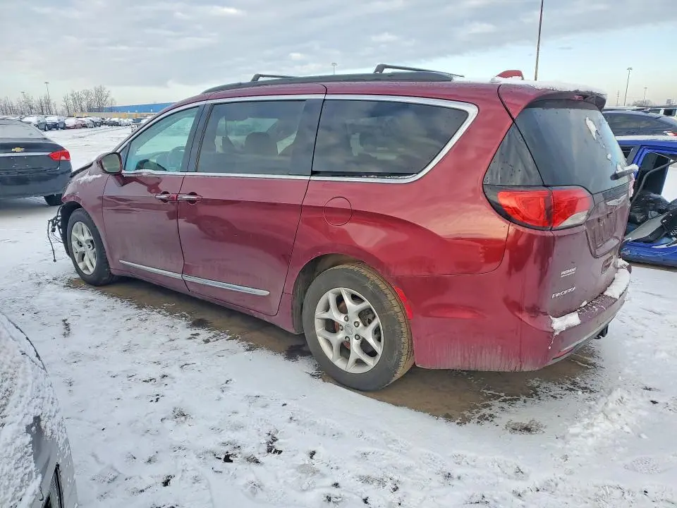 2017 CHRYSLER PACIFICA TOURING L  